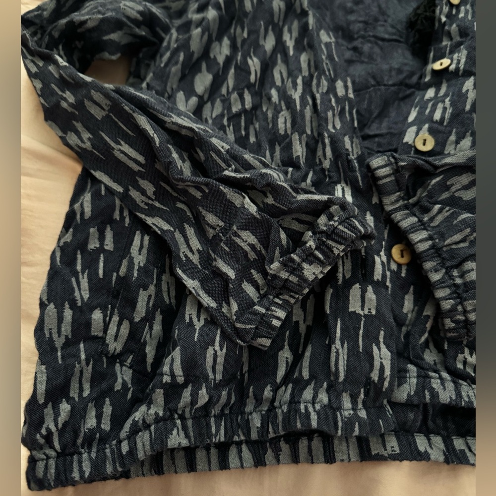 Lakhays Knitted Eye Cropped Jacket - Picture 3 of 6